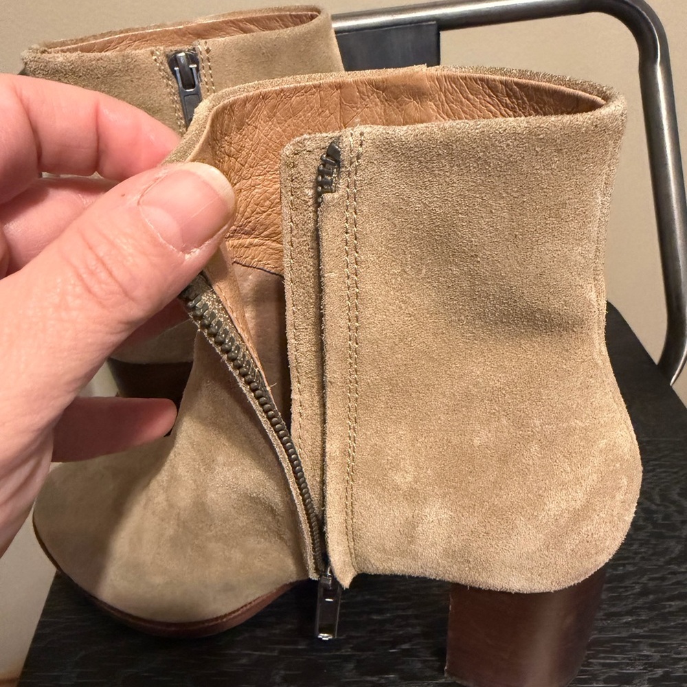 Madewell Beige Suede Ankle Booties 6.5 Stacked Heel - Picture 7 of 16